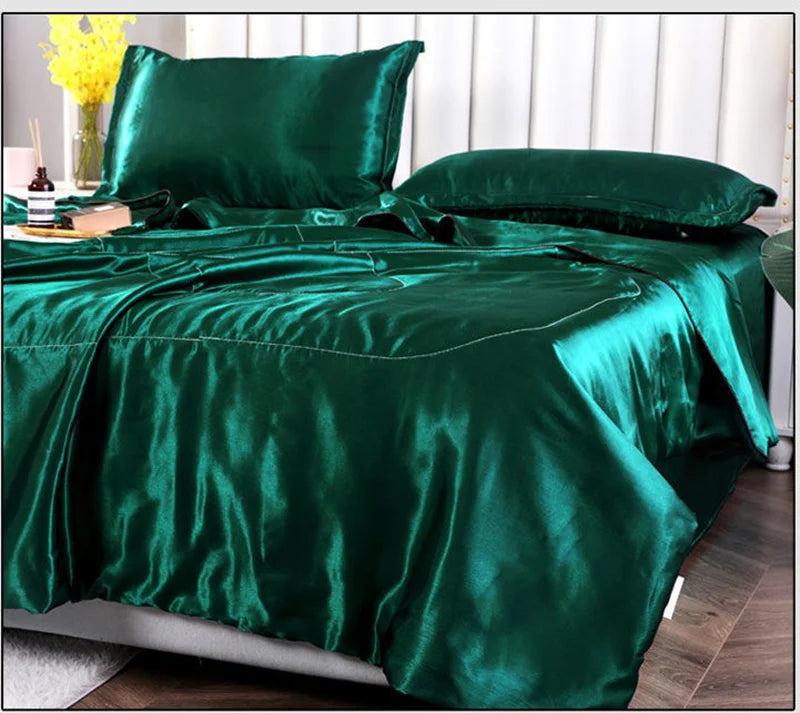 Luxury Satin Patchwork Quilt – Silky Soft, Spring & Summer Comforter, 4 Sizes
