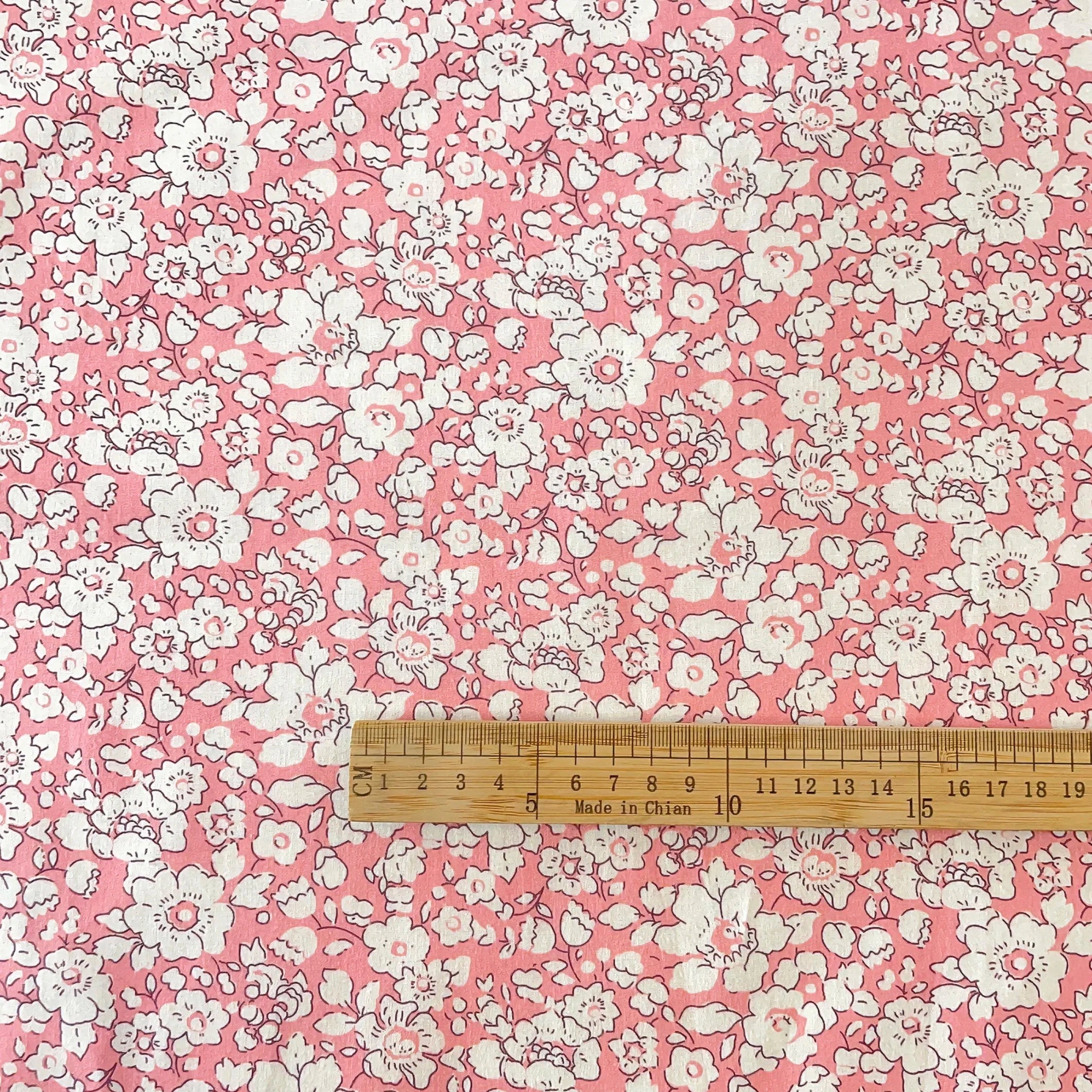Vintage Floral Print Cotton Poplin Fabric – 145cm Wide | Quilting, Dresses & Children’s Clothing