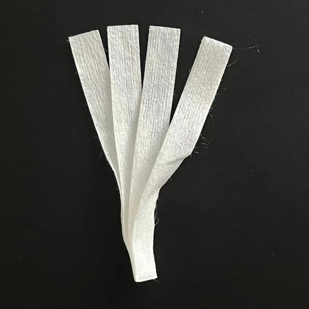 Fabric - 40 Precut Strips (6.35 X 49.78 cm) for Quilting And Sewing, 20 Floral Prints Assortment, 100% Material,