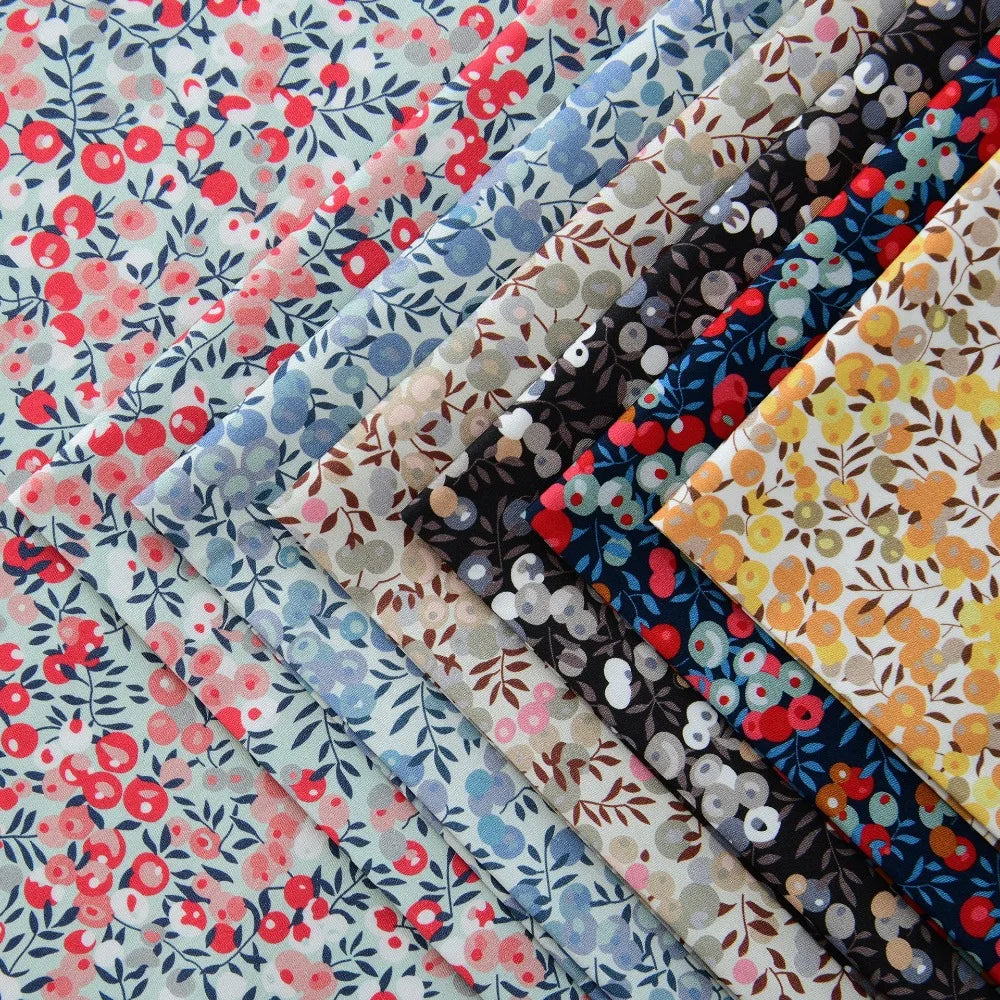 100% Cotton Poplin Fabric – 40S Small Floral Print | 145 cm Wide | Shirts, Dresses & DIY Sewing