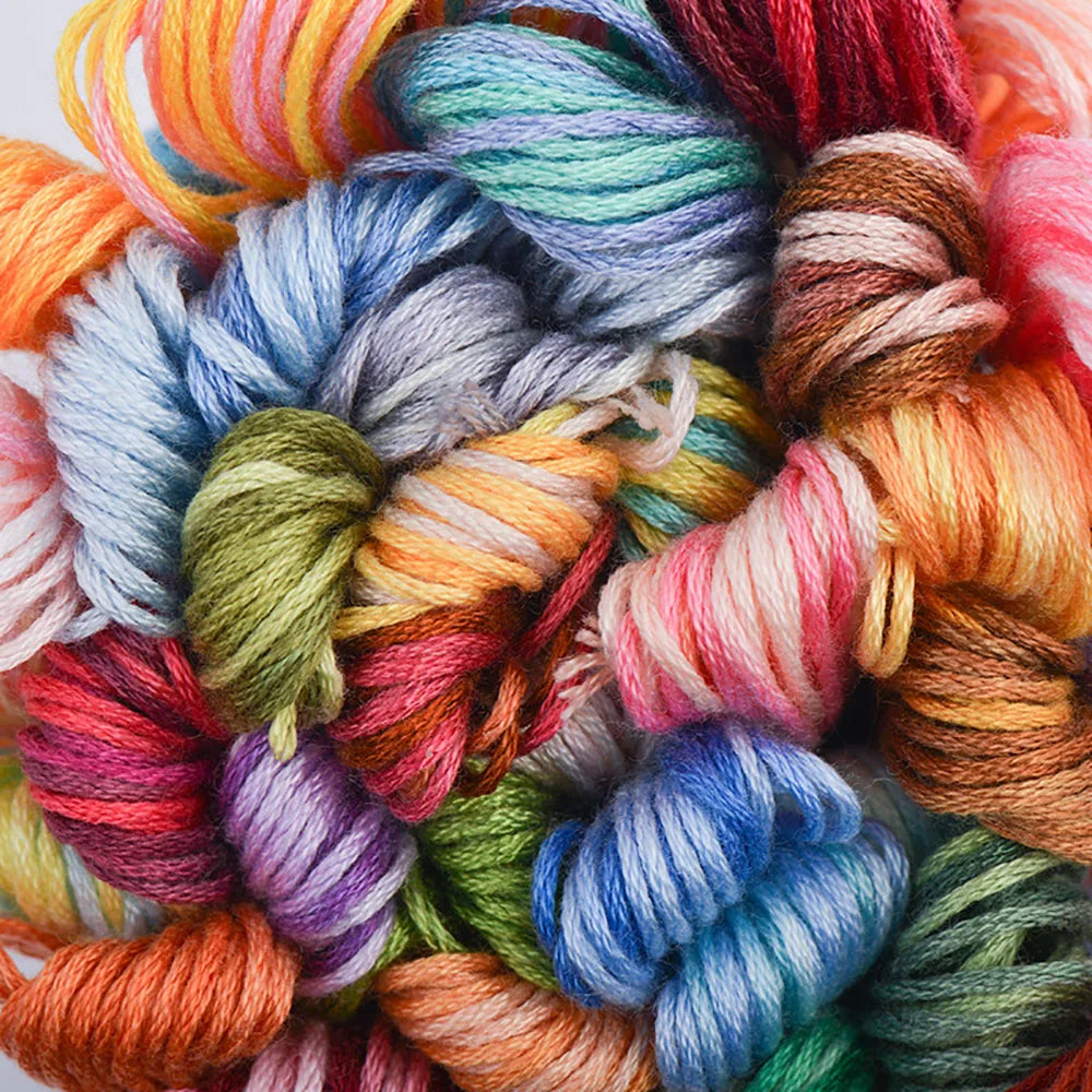 18 Colores Hilo de Bordar de Algodón – Kit de Hilos para Punto de Cruz | 8 Metros, 6 Cabos