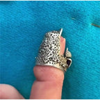 Adjustable Metal Acorn Thimble – 0.59 in & 0.67 in