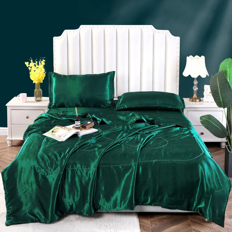 Luxury Satin Patchwork Quilt – Silky Soft, Spring & Summer Comforter, 4 Sizes