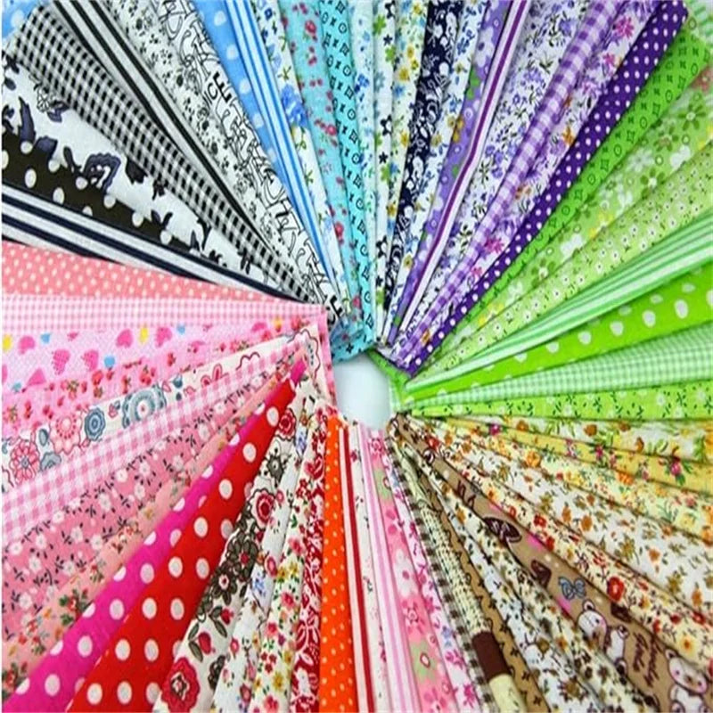 200-Piece Fabric Squares Bundle – 10×10cm Precut Squares for Quilting, Patchwork & Scrapbooking