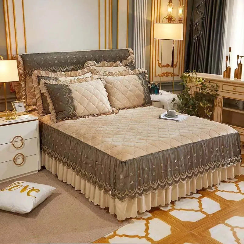 mtuove Luxury Flannel Velvet Quilted Bedspread – Lace Edge, Anti-Slip, Winter Warm Bed Cover