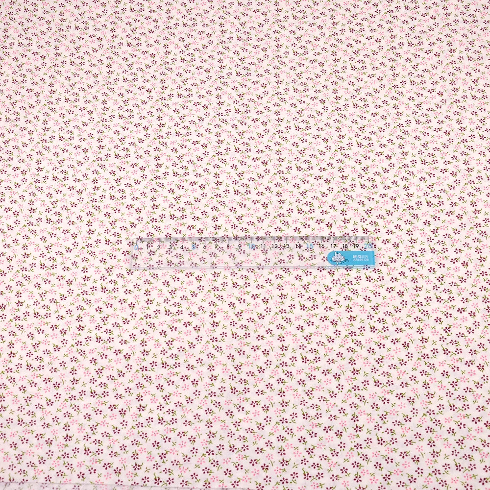 Floral Print 100% Cotton Quilting Fabric – 150cm Wide, 90g/m² | Patchwork, Baby Sewing & DIY Crafts