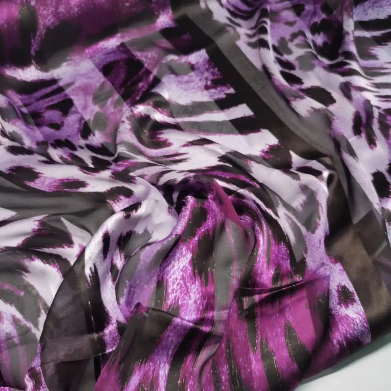 Floral Print Silk-Cotton Blend Fabric – 135cm Wide, 9-10mm | Dresses, Blouses & Luxury DIY Sewing
