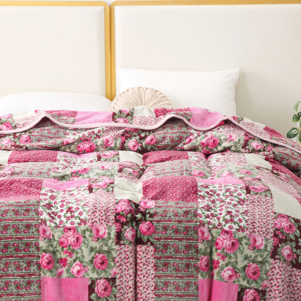 Flannel Throw Blanket – Pink Flower Plaid Patchwork Pattern | Soft & Warm | 5 Sizes