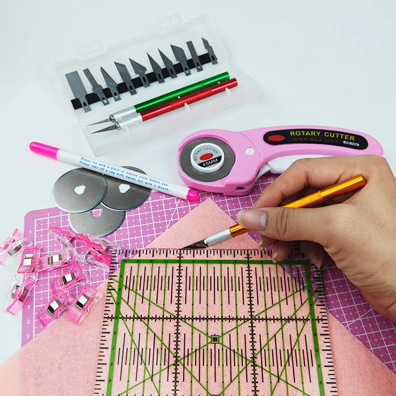 Juego de corte rotatorio de 45mm: Base de corte A4, Regla de costura y clips, Bolígrafo, Juego de cuchillos de trinchar. Manualidades, Arte en papel, Cuero