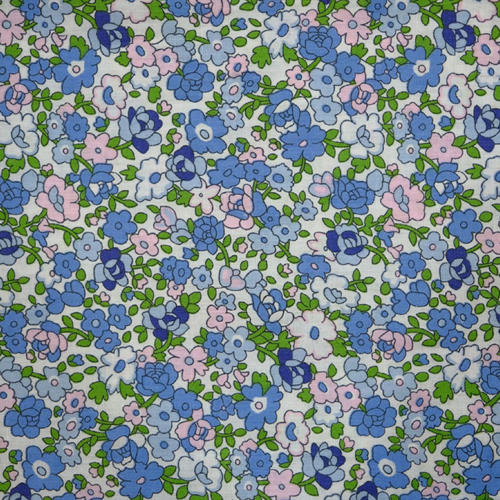 100% Cotton Poplin Fabric – Botanical Plant & Flower Print, 145cm Wide, Sold by 0.5m