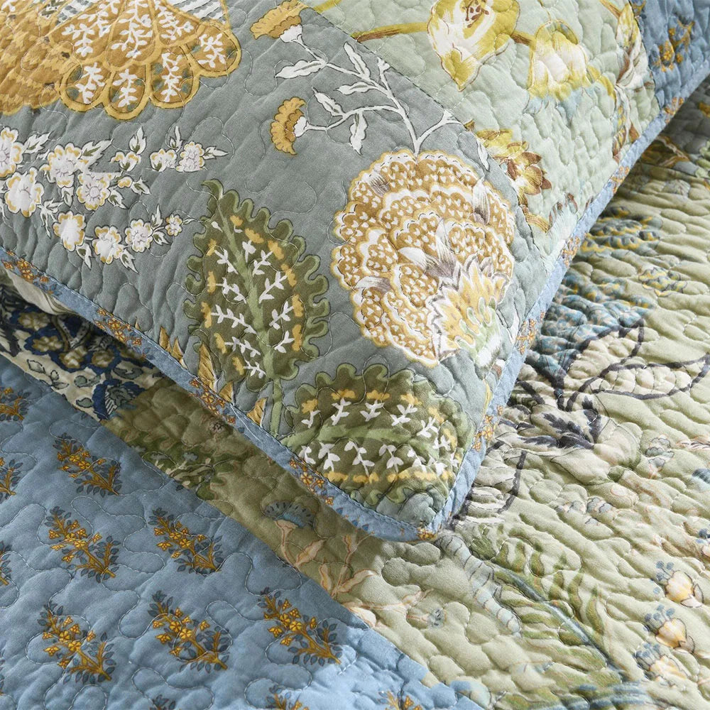 CHAUSUB Handmade Patchwork Cotton Quilt – Floral Print Bedspread, Twin to Super King