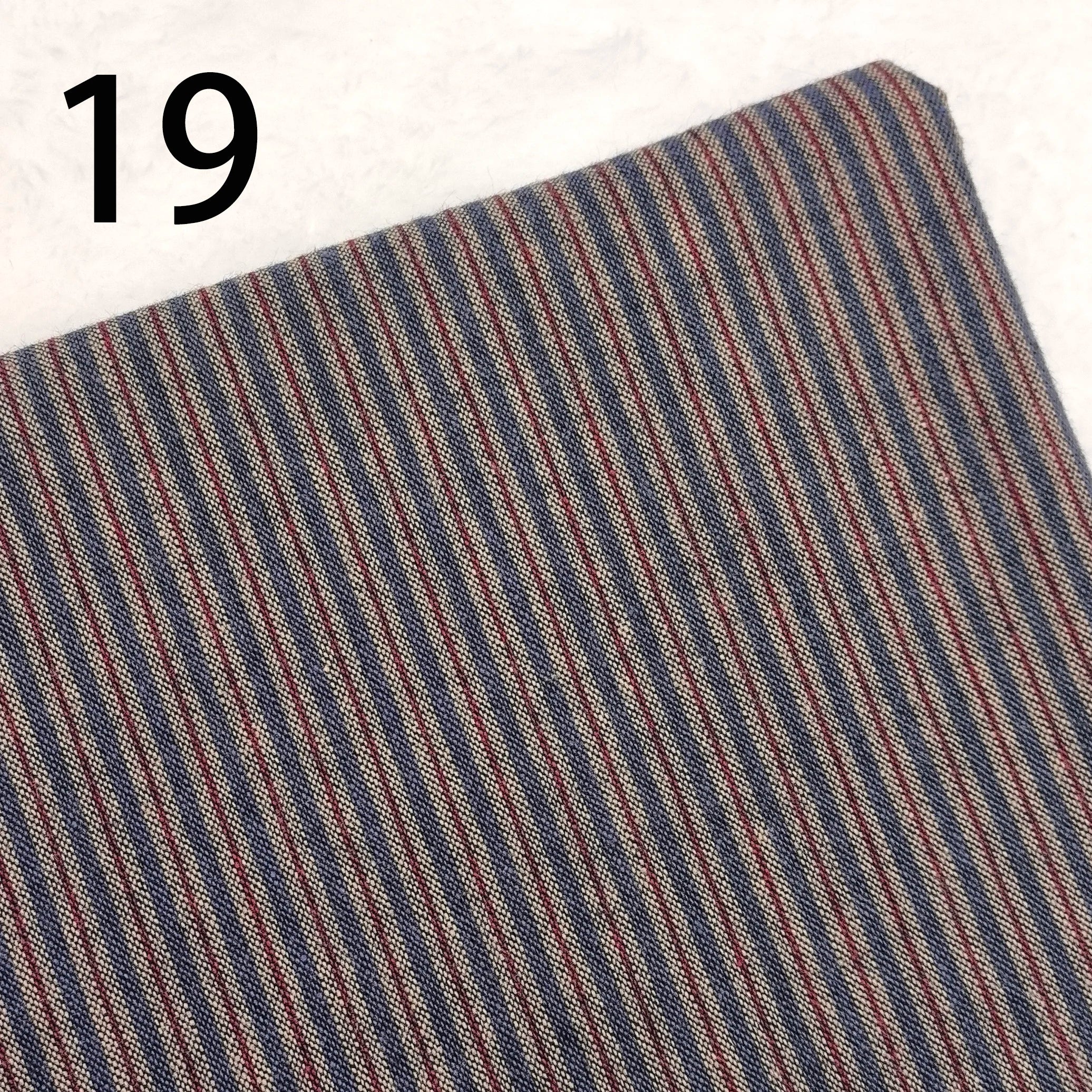 Fabric - 40 Precut Strips (6.35 X 49.78 cm) for Quilting And Sewing, 20 Floral Prints Assortment, 100% Material,
