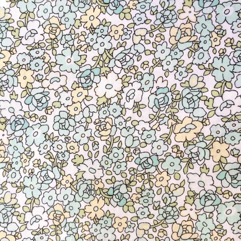 Tela de Algodón con Estampado Floral Pequeño – 145cm (57") de Ancho | Cortada a Medida | 4 Diseños