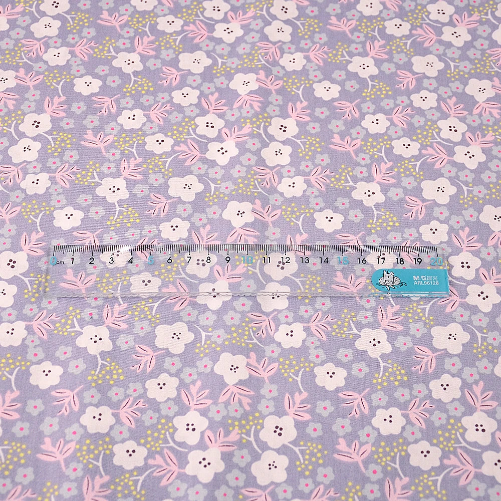 Fabric - 40 Precut Strips (6.35 X 49.78 cm) for Quilting And Sewing, 20 Floral Prints Assortment, 100% Material,