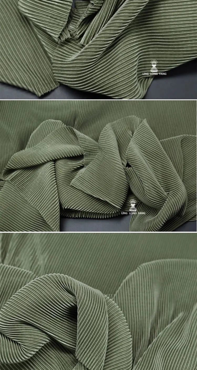 Striped Pleated Elastic Knit Fabric – 100% Polyester, 150cm Wide – For Dresses, Wide-Leg Pants & Designer Apparel