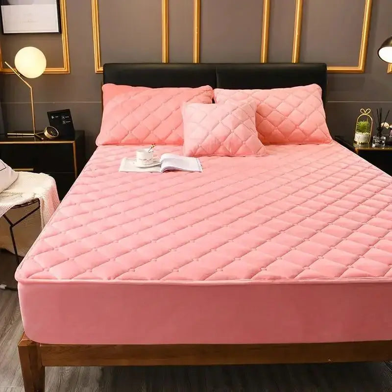 Plush Crystal Velvet Quilted Mattress Cover – Warm Thick Fitted Sheet, King & Queen