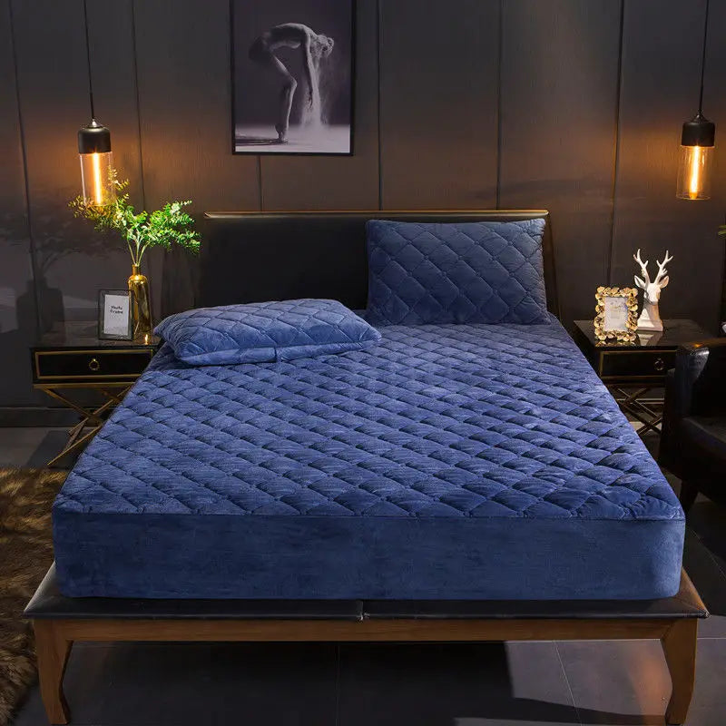 Plush Crystal Velvet Quilted Mattress Cover – Warm Thick Fitted Sheet, King & Queen