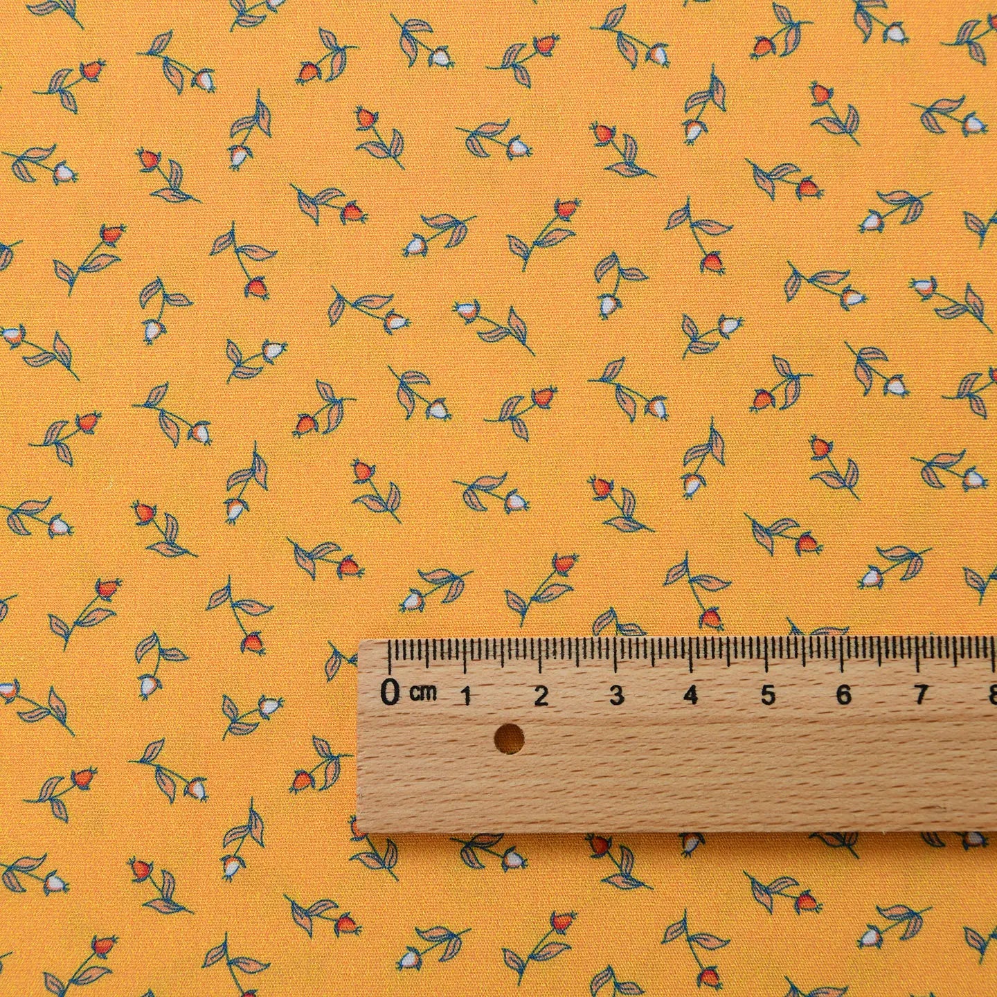 Fabric - 40 Precut Strips (6.35 X 49.78 cm) for Quilting And Sewing, 20 Floral Prints Assortment, 100% Material,