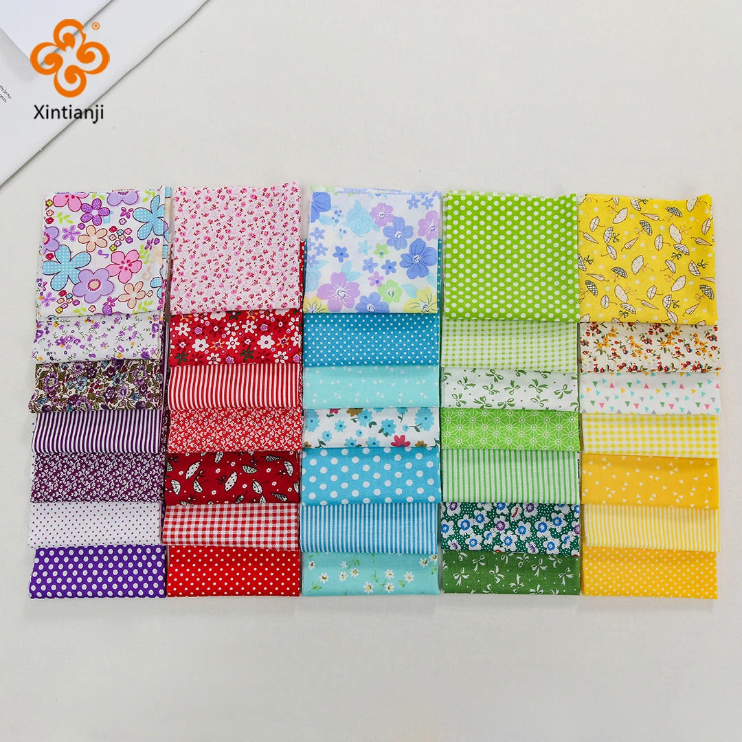 Vintage Floral Cotton Patchwork Squares – 25×25cm | Quilting, Needlework & DIY Handmade