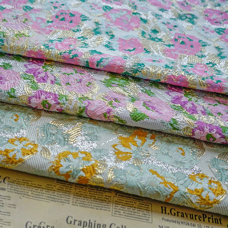 Retro Golden Floral Jacquard Fabric | Yarn-Dyed Silk-Look | 50×150cm